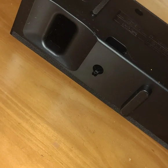 Samsung Soundbar (Like New) - Picture 9 of 12